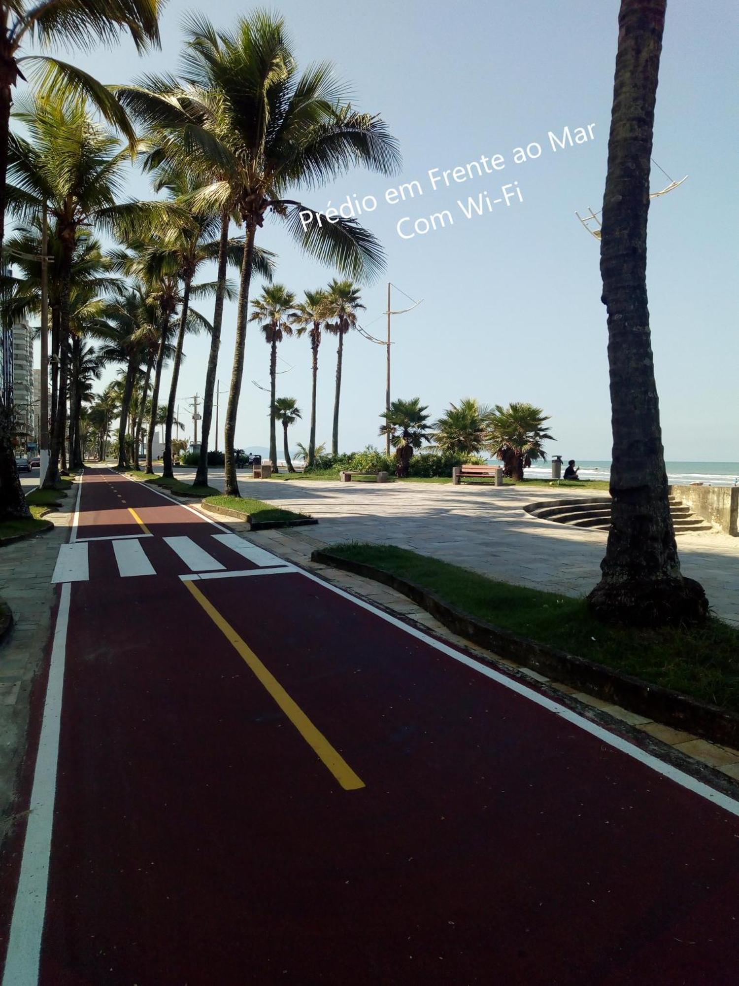 Predio Em Frente Ao Mar Apartment ปรายากรันเด ภายนอก รูปภาพ